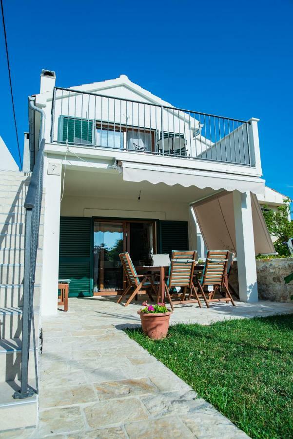 Summer House Mulac Нін Екстер'єр фото